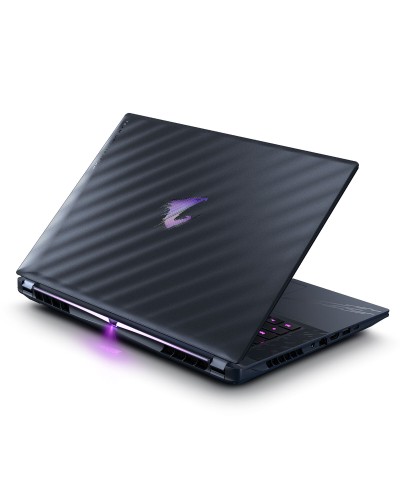 AORUS MASTER 16 BZHC6FRE65SP